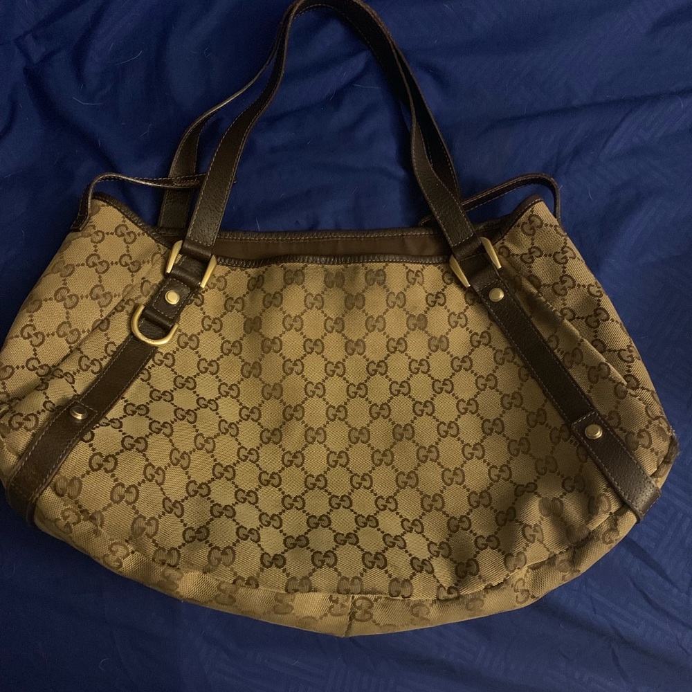 Authentic good condition gucci abbey bag